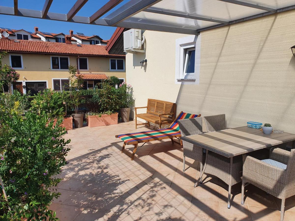 Garden View Apartments Ankaran Extérieur photo