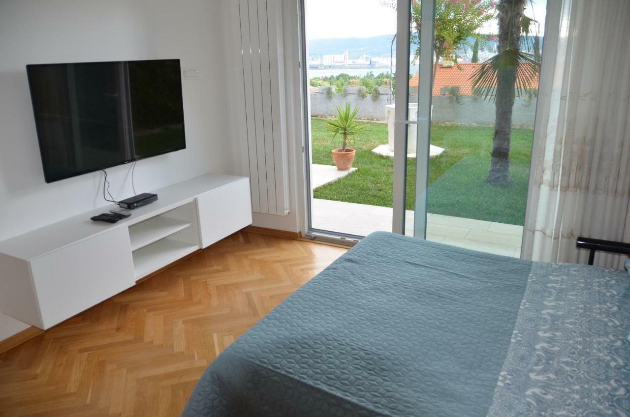 Garden View Apartments Ankaran Extérieur photo